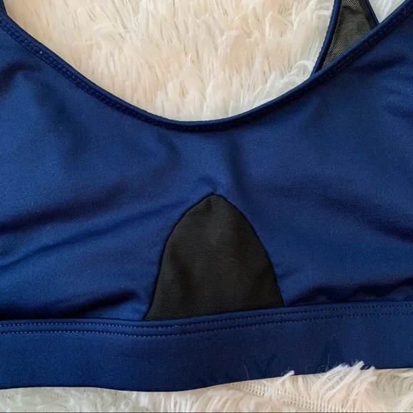 ❌SOLD❌Victoria’s Secret Sport Navy and Black Mesh Sports Bra Size Large - Picture 7 of 11